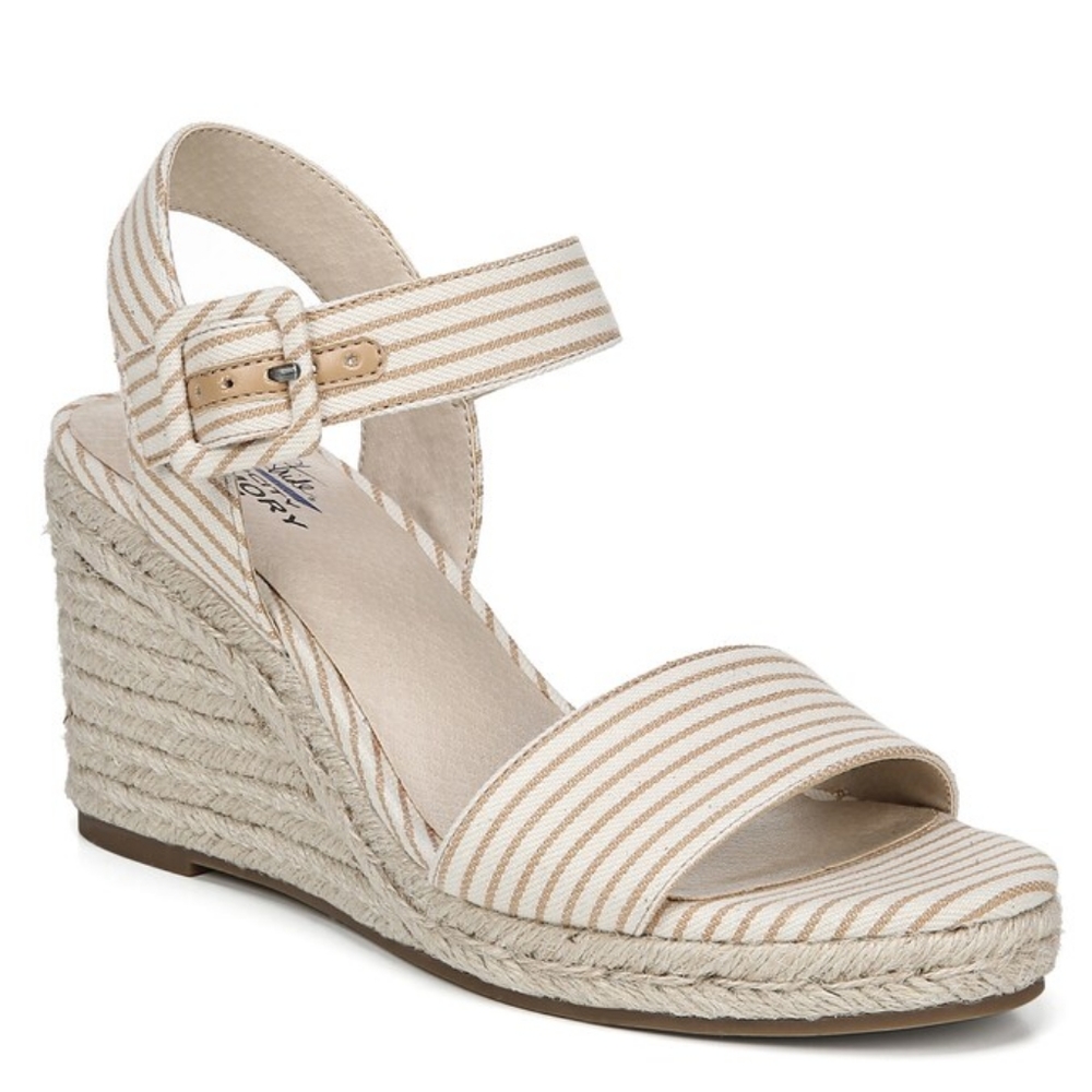 NWOT Life Stride Tango Espadrille Wedge Heeled Striped Sandals Tan White Cute